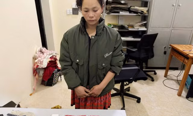 Sơn La: Bắt giữ 4 đối tượng, thu giữ gần 1.000 viên ma tuý tổng hợp 
