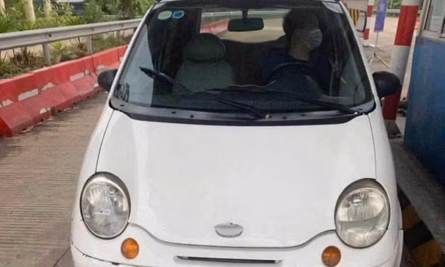 Vụ xe Matiz 'cỏ' dính phạt nguội gần 500 triệu: Bỏ xe cũng không thể thoát phạt 