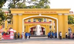 Quảng Ninh xác minh thông tin giám thị 'gợi ý' cho thí sinh xem bài thi