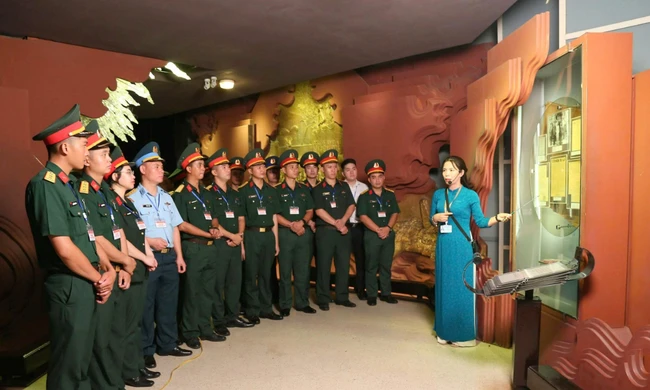 Rèn kỹ năng cho thủ lĩnh thanh niên toàn quân
