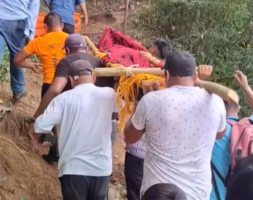 fisherman-31-rescued-alive-15-1100443072.jpg