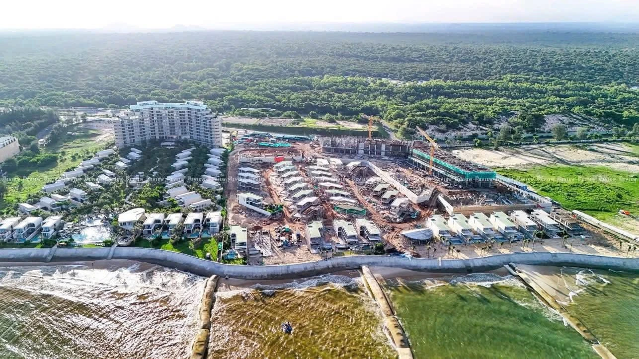 Thị Trường Bất Động Sản Nghỉ Dưỡng 2025: Nguồn Cung Tăng Mạnh, Thanh Khoản Cải Thiện Đáng Kể
