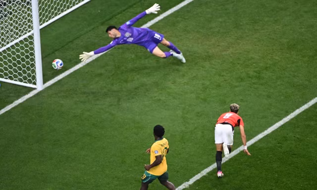 Trực tiếp Australia vs Ai Cập 0-1 (H1) Emam Ashour mở tỷ số cho Ai Cập
