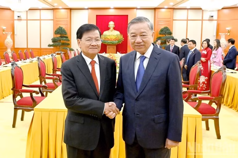 lao.jpg