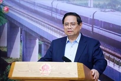 Thủ tướng: Triển khai các dự án đường sắt theo hướng '5 hóa'
