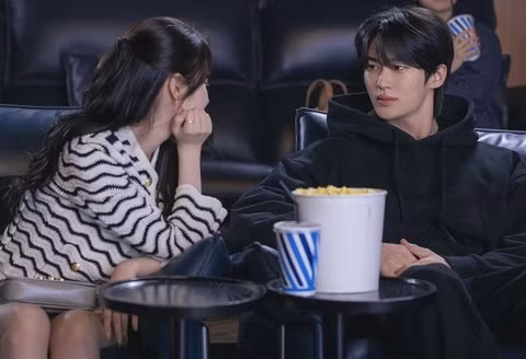 Hãy cứ tìm hiểu về quá khứ hẹn hò của người ấy, nhưng đừng vội phán xét ngay