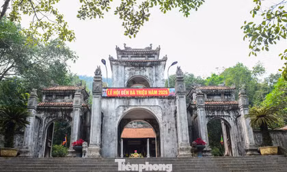 Ngôi đền thiêng hàng nghìn năm tuổi thờ nữ tướng 