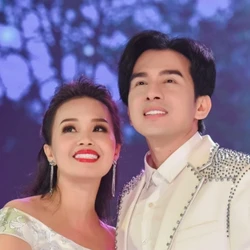 Ngỡ ngàng với giọng hát Cẩm Ly ở tuổi 55