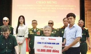 Tri ân, tặng quà các thương binh nặng tại Hưng Yên và Ninh Bình