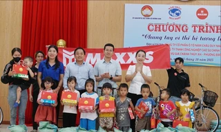 Tiếp động lực cho trẻ nghèo Đắk Lắk vượt khó