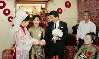 Cô dâu An Giang tổ chức đám cưới giống mẹ 30 năm trước, quan khách khen nức nở