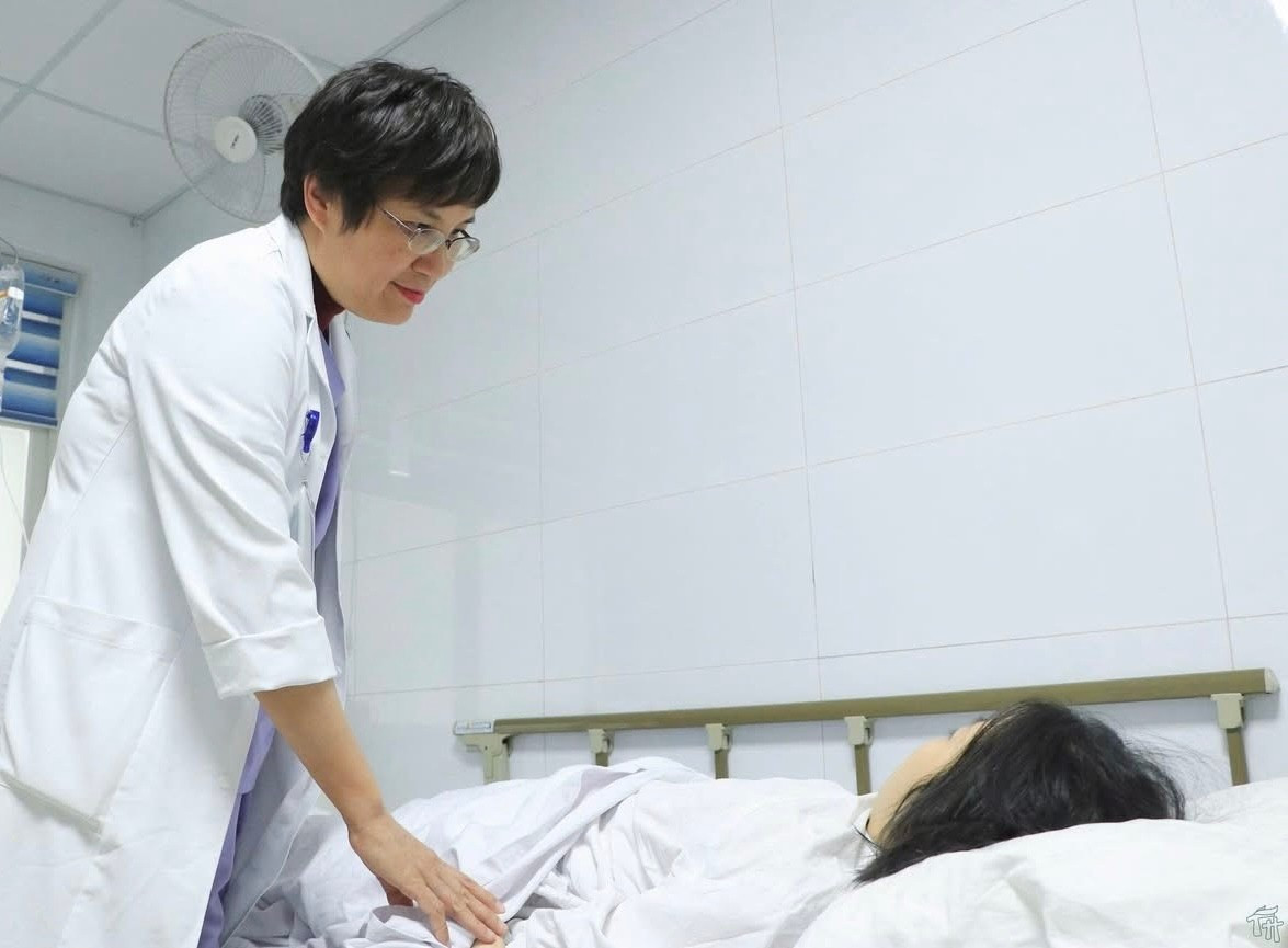 Bệnh nh&acirc;n sau phẫu thuật tạo h&igrave;nh &acirc;m đạo