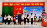 Bộ đội Biên phòng mang hơi ấm đến người dân biên giới vùng sông nước