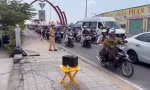 CSGT Đồng Tháp sử dụng loa kẹo kéo phân luồng tránh kẹt xe sau Tết