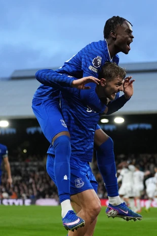 HIGHLIGHTS Fulham 1-2 Everton: Ngược dòng cảm xúc