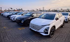 Nhập khẩu ô tô cuối năm: Xe Trung Quốc bứt tốc mạnh