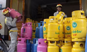 Nguồn cung bảo đảm, vì sao giá gas bán lẻ liên tục tăng?