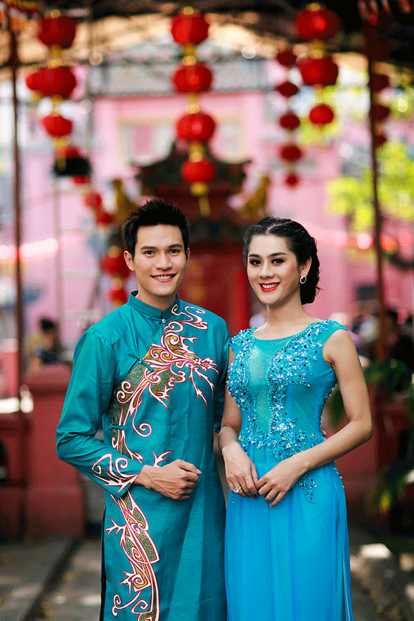 Lâm Chi Khanh đẹp dịu dàng với áo dài ảnh 5