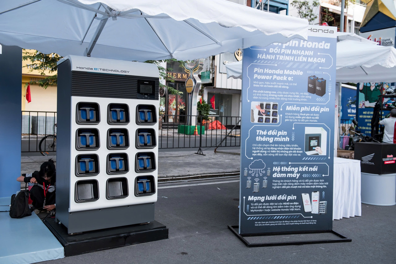 Trạm sạc Honda Motor Charger Hub