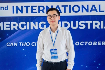 Bùi Mạnh Hùng: Đảng viên trẻ tiêu biểu với ‘cú đúp’ Sinh viên 5 tốt Trung ương và Sao Tháng Giêng