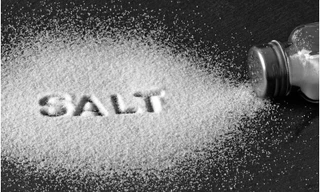 Phát hiện mới: Chế độ ăn nhiều muối là 'thủ phạm' gây viêm não, tăng huyết áp