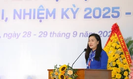 Chị Hứa Thanh Hoa tiếp tục được bầu làm Bí thư Đoàn ĐHQG Hà Nội