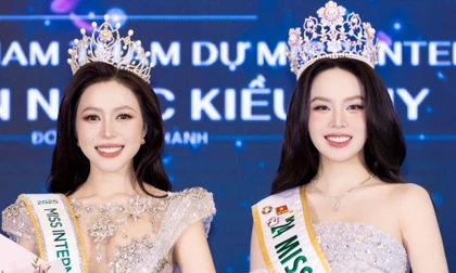 Thanh Thủy trao lại sash Miss International Vietnam