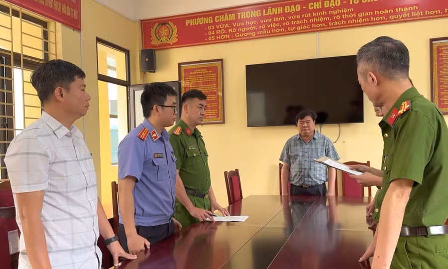 Vụ cột điện lăn làm một người tử vong tại Lào Cai: Khởi tố Giám đốc và Giám sát trưởng