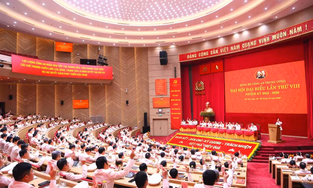 Toàn cảnh phiên trù bị Đại hội đại biểu Đảng bộ Công an Trung ương lần thứ VIII