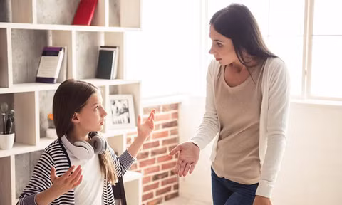Nhóm "Con ghét bố mẹ” biến mất, làm sao để bố mẹ và con cái lắng nghe nhau?