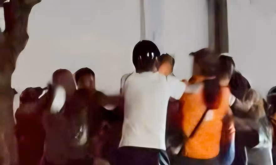 Nhóm người hỗn chiến giữa đường, ít nhất 3 người bị thương