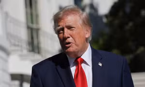 Tổng thống Mỹ Trump nói không liên quan đến việc Ukraine bị gián đoạn kết nối Starlink
