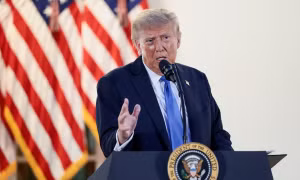Tổng thống Mỹ Trump yêu cầu châu Âu hoàn trả chi phí viện trợ cho Ukraine
