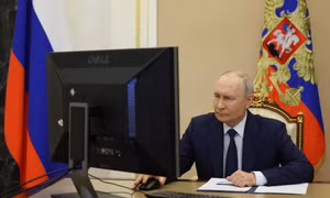 Tổng thống Nga Putin bỏ phiếu trực tuyến bầu Duma Quốc gia