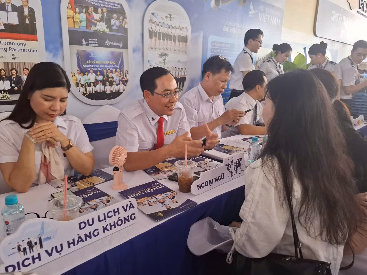 viec-lam-acv-1.jpg