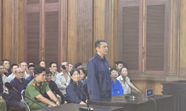 Các bị cáo tại phiên tòa.