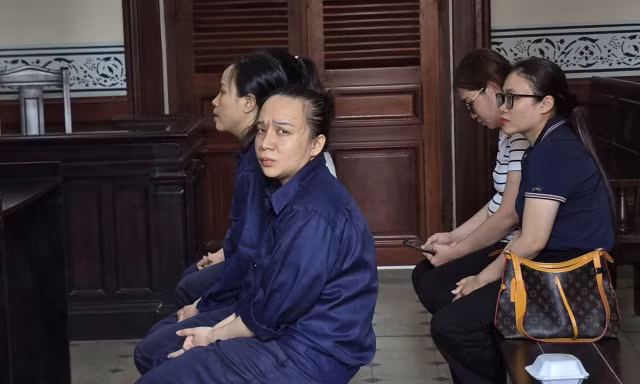 Các bị cáo tại phiên tòa.