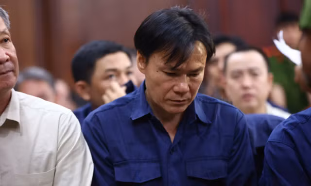 Bị cáo Lê Tấn Hòa tại phiên tòa.