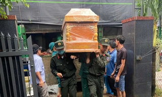 Chuyến hàng cứu trợ mà người cho không muốn cho, người nhận không muốn nhận