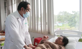 Vụ lập khống hàng trăm hồ sơ tán sỏi thận: Người bệnh nói gì?