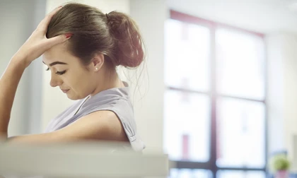 Thế hệ Gen Z đối mặt với 'đại khủng hoảng việc làm' khi các tập đoàn toàn cầu ưu tiên AI thay vì tuyển dụng nhân sự mới