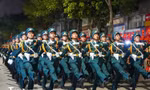 Tổng hợp luyện A80: Tiếng bước chân hào hùng hòa cùng tiếng hò reo của nhân dân