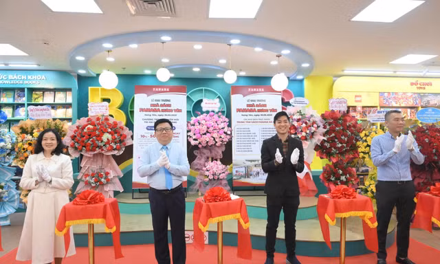 FAHASA Hưng Yên là nhà sách thứ 20 của FAHASA tại Miền Bắc vừa được khai trương