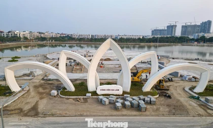 Diện mạo công viên gần 300 tỷ đồng với cổng hoa sen 5 cánh ở Hà Nội