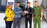 Nhặt được tiền và ví, hai học sinh Tuyên Quang có hành động đẹp
