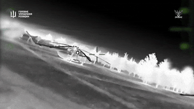 Máy bay không người lái Ukraine phá hủy hàng loạt khí tài Nga ở Crimea