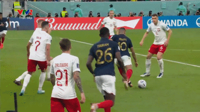 World Cup 2022: Mbappe rực sáng, tuyển Pháp đánh bại Ba Lan 3-1 để vào tứ kết ảnh 32