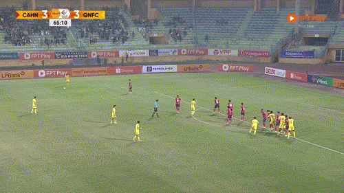 Hòa nhau 4-4, CAHN và Quảng Nam tạo nên màn rượt đuổi ngoạn mục từng phút giây ảnh 22