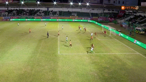 HAGL hòa CLB TP.HCM sau một trận đấu căng thẳng và gây tranh cãi ảnh 12 HAGL hòa CLB TP.HCM sau một trận đấu căng thẳng và gây tranh cãi ảnh 12