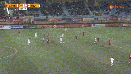 Vòng 14 LPBank V-League 2024/25: Thể Công Viettel mất điểm sau màn rượt đuổi tỷ số phút bù giờ với CAHN ảnh 16